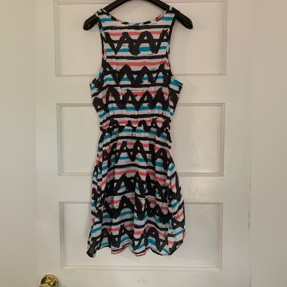 Divided by H&M graffiti sheer dress, women’s size 8 - Picture 3 of 4